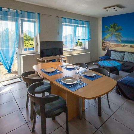 Vulkanpark-Ferienwohnung Karibic Nickenich Bagian luar foto